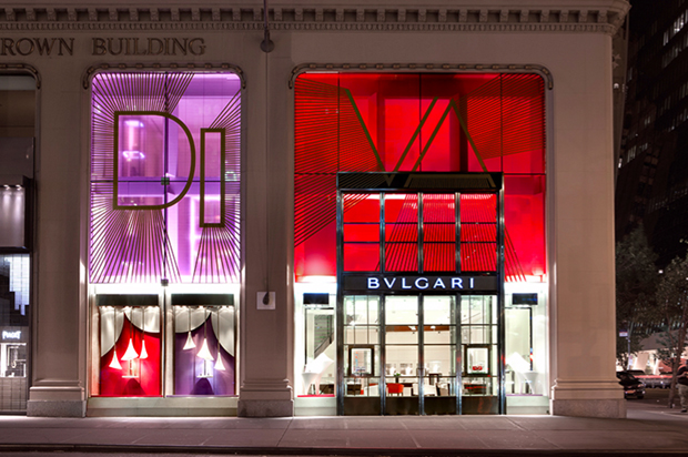 revista-magazine-retail-desing-escaparatismo-visual-merchandising-design-mannequin-bulgari-diva-window-vishopmag-01