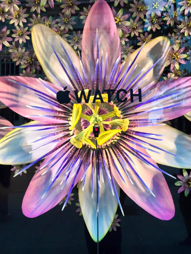 revista-magazine-visualmerchandising-escaparatismo-retail-design-selfridges-apple-watch-vishopmag-002