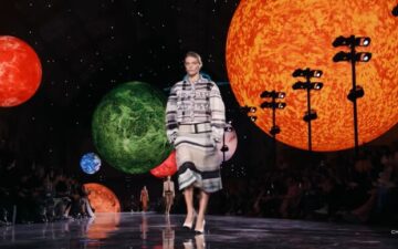CHANEL SPRING SUMMER 2026: UN VIAJE AL COSMOS DE LA MODA CHANEL SPRING SUMMER 2026: UN VIAJE AL COSMOS DE LA MODA